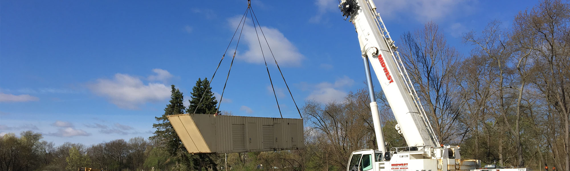 Crain lifting equipment into place at Cuyahoga Falls